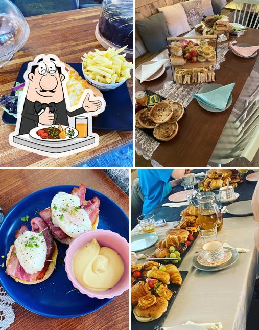 Pinkmead Bistro & Tearooms