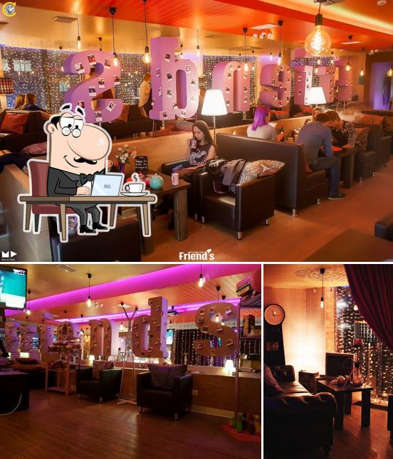 FRIENDS lounge club