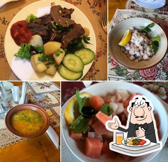 Еда в "Туркомплексе Чочуре Муране"