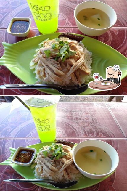 ข้าวมันไก่ และตามสั่ง