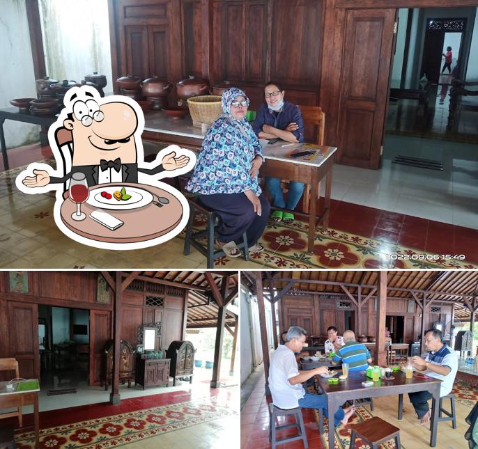 Wisma Joglo Rambi (WARUNGE DEWE)