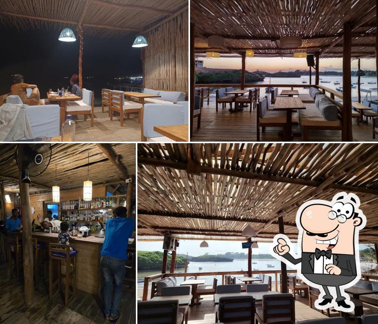 COCOMO BEACH BAR AND RESTAURANT