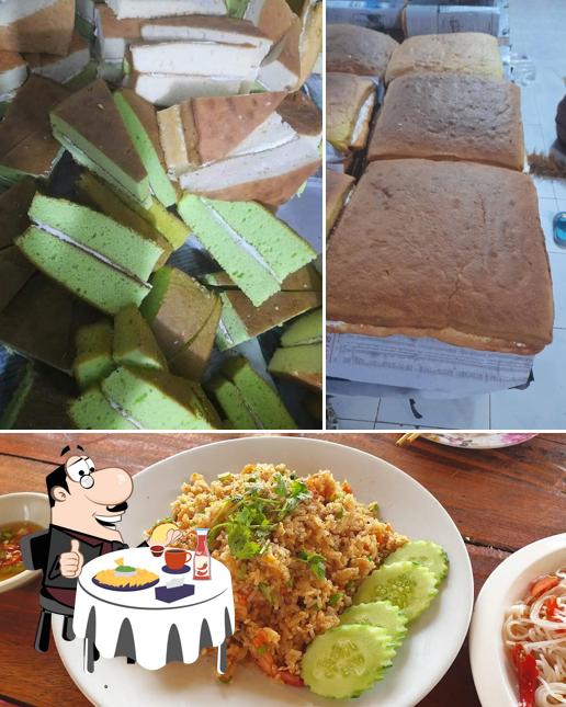 Phouvieng Fish Pond Restaurant