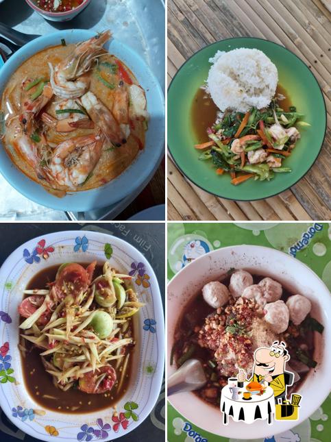 ครัวกลางทุ่ง