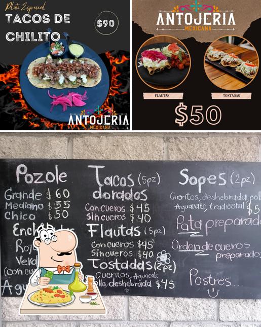 Antojitos Mexicanos Paseos (Pozole y Tacos Dorados)