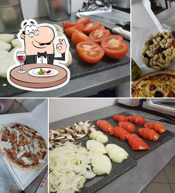 FAMOUS PIZZA