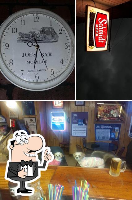 Joe's Bar