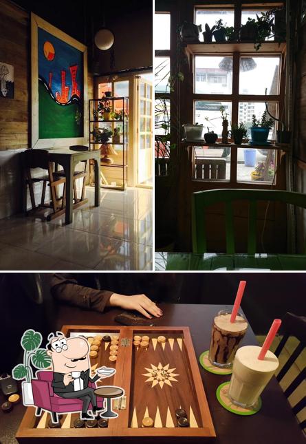 Bamboo Cafe