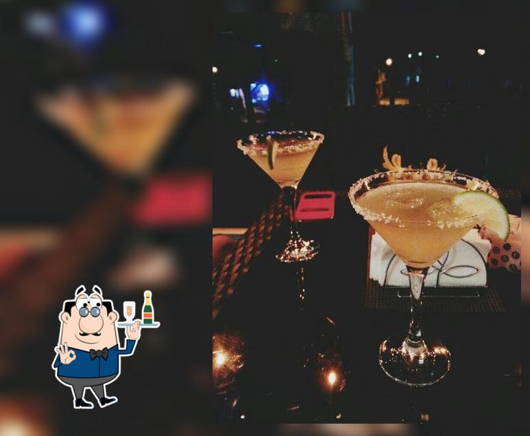 Tommy's Bar x Cafe