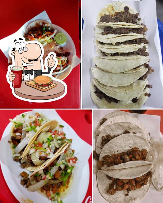 Tacos de Carne asada y Tripita de res "Primokino"