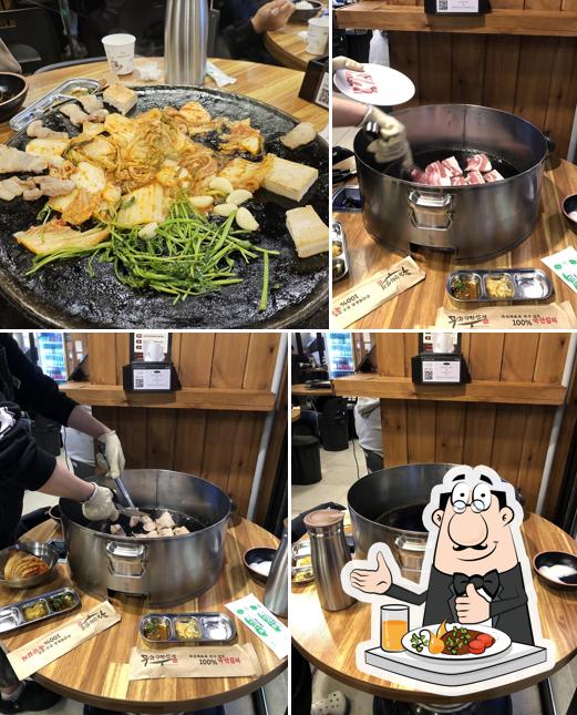 무쇠김치삼겹 군자점
