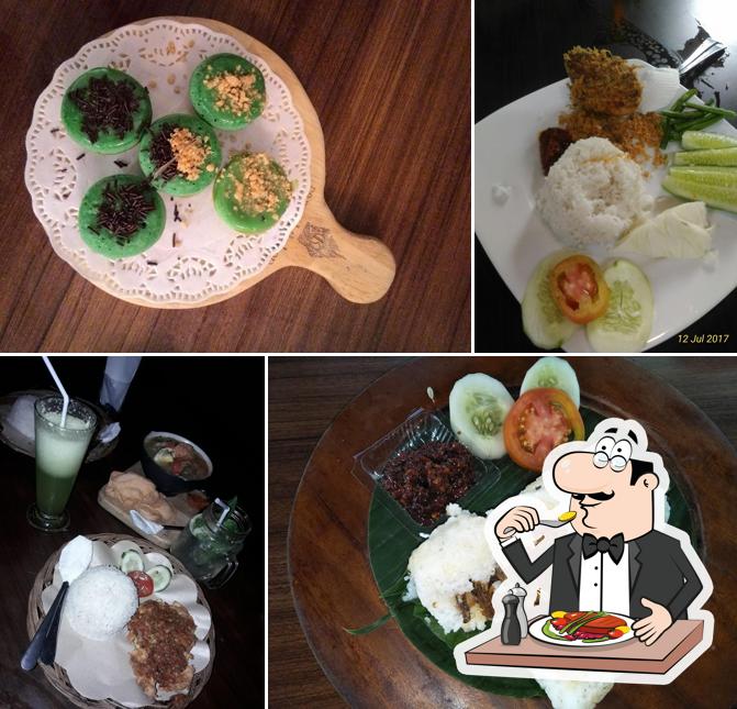 Ranez kitchen Tegal