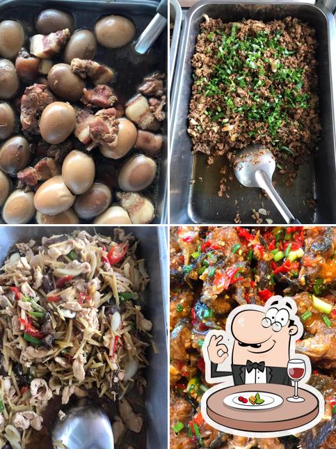 ร้านข้าวแกงหน้าบ้าน&กาแฟสด