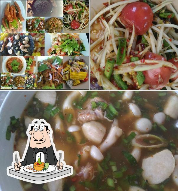 แซบอีสาน ป้าเรือง Hat Yai