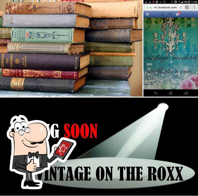 Vintage On The Roxx