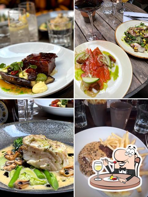 Queens Wine Bar and Bistro