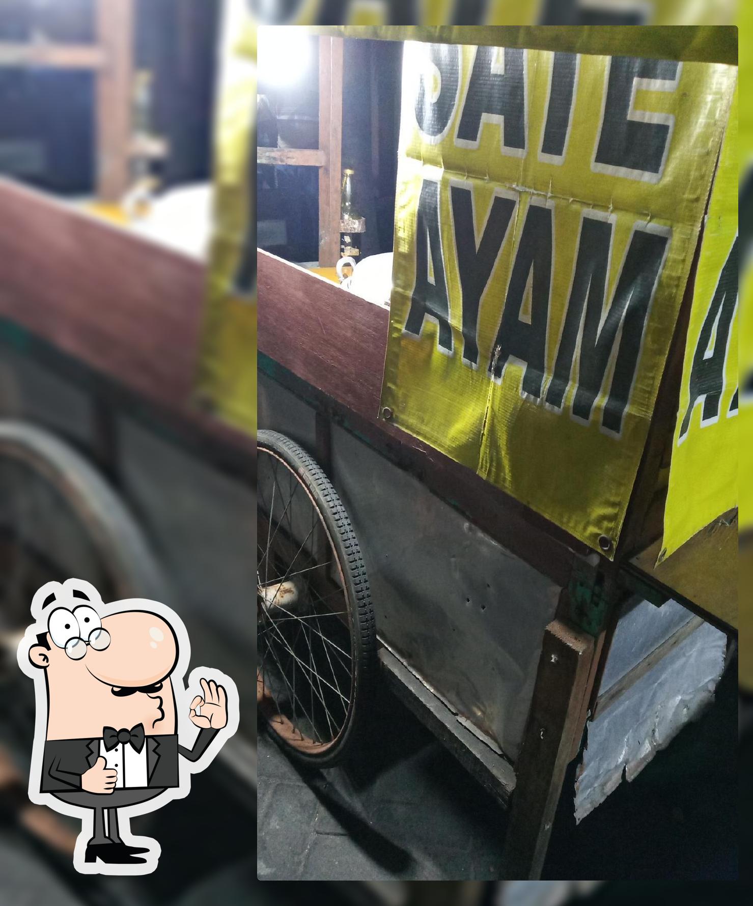 Roti Bakar Sate Ayam Madju Rasa