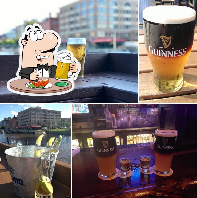The Harp Irish Pub