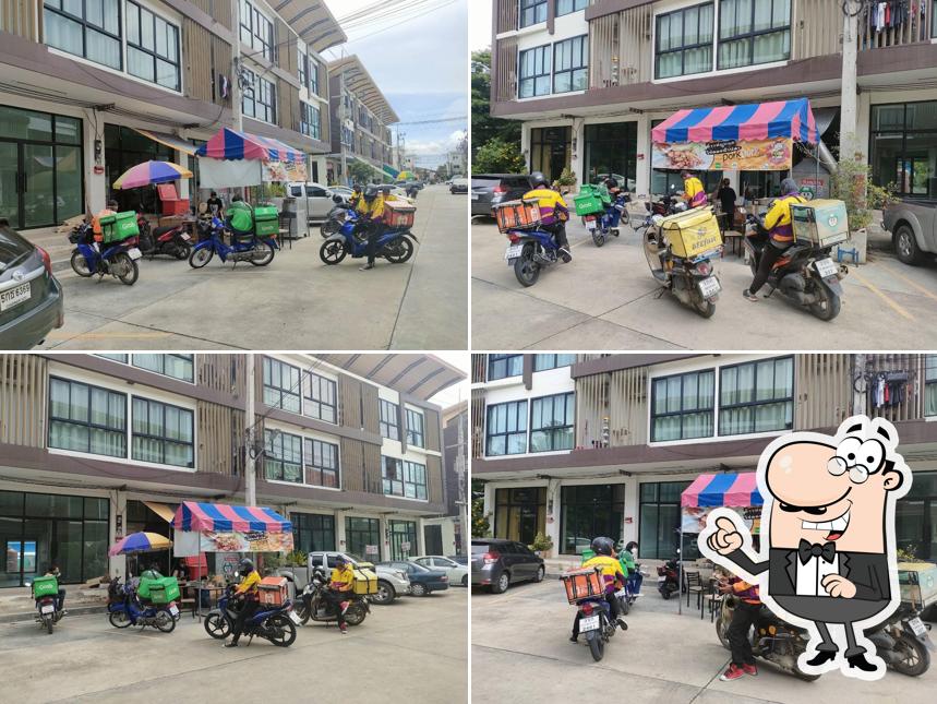 PorkPorkข้าวหมูทอด สาขา7พันท้ายนรสิงห์