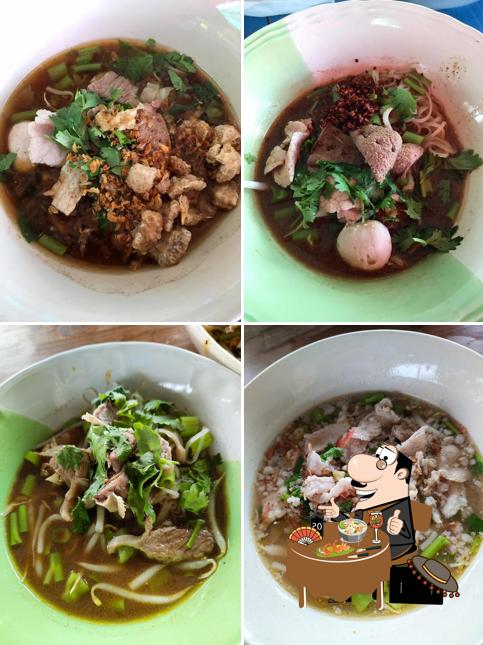 ป้าต้อยก๋วยเตี๋ยวเรือ