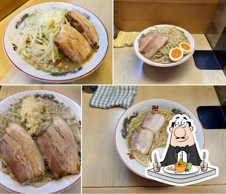 塩中華と二郎系の店 まんじ