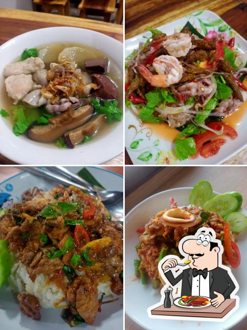 ร้านอาหารเฮง เฮง เป็นหนึ่ง สี่แยกปากท่อ