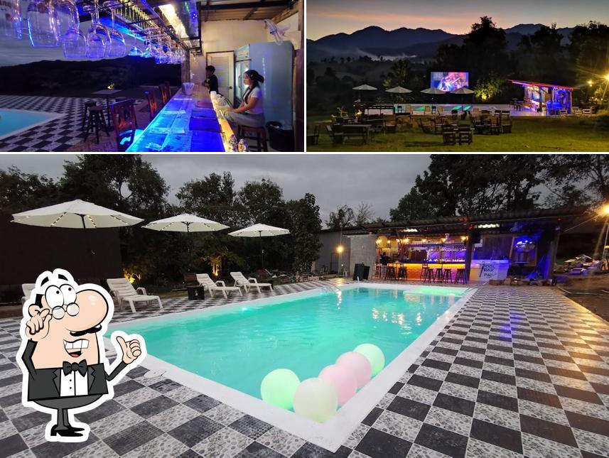 POOL BAR