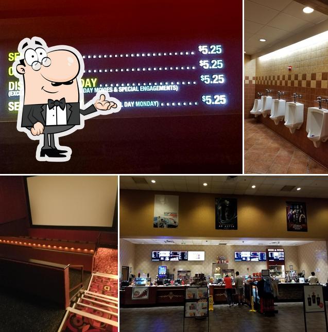 Cinemark Rosenberg 12