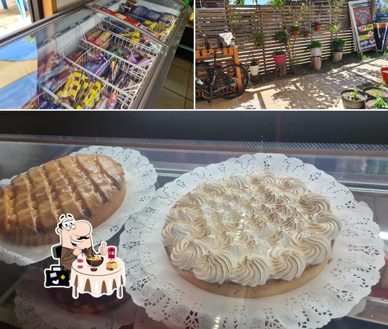 LA RUEDA, AMASANDERIA, PASTELERIA Y EMPANADASS.............