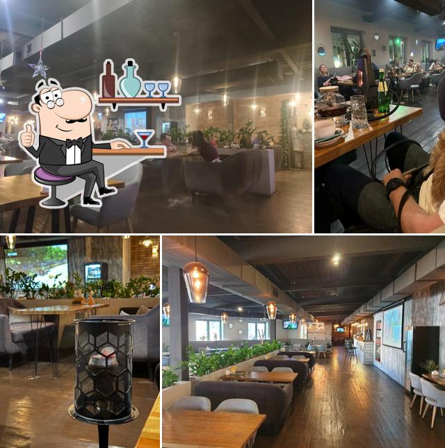 Посмотрите на внутренний интерьер "Кальянной БИБЛИОТЕКИ Shisha Lounge Китай-город"