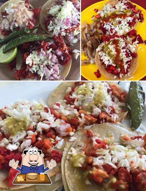 Tacos de adobada el torito
