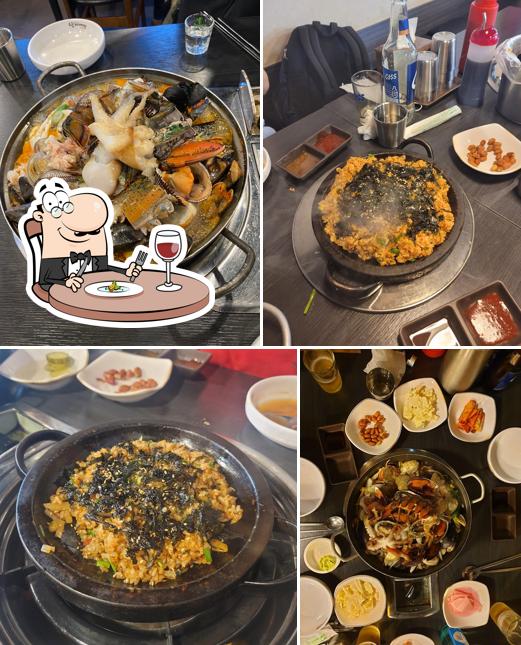 팔팔해물탕(八八海鮮湯)
