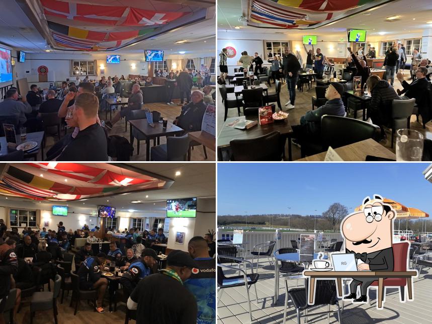 1888 Sports Bar and Cafe
