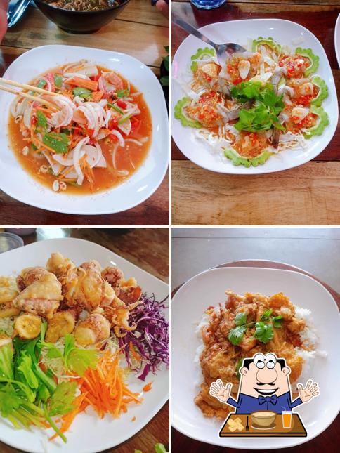 ร้านลูกสาวก๋วยเตี๋ยวเรือ