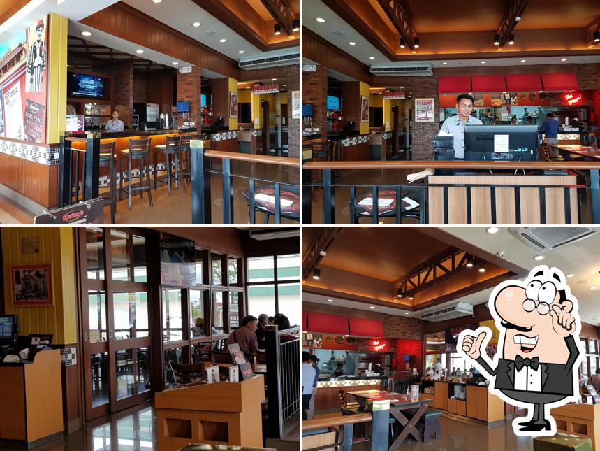 Shakey's Pizza Parlor - Silang