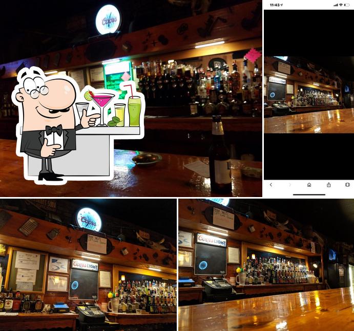 DJ's Cafe