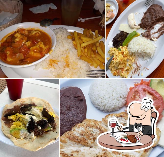 SAZON CATRACHO RESTAURANTE