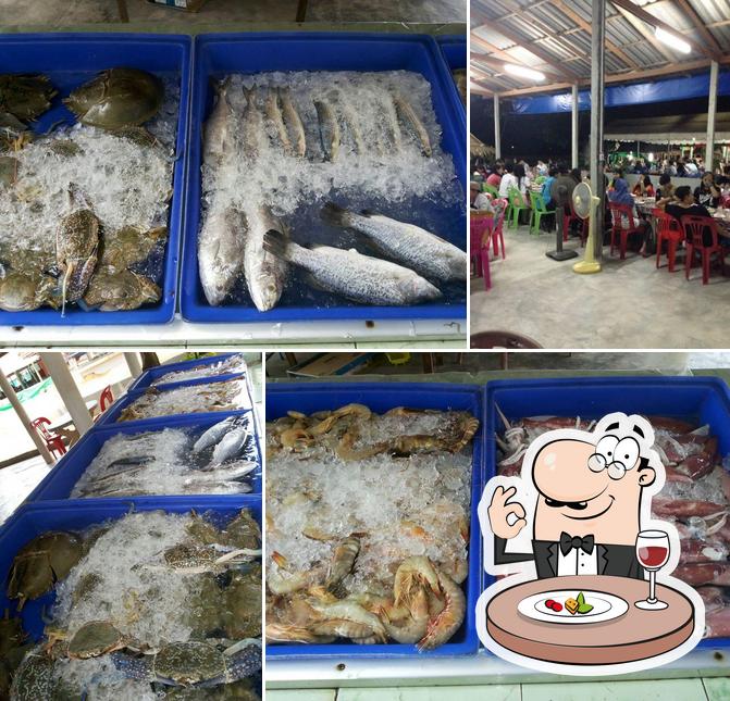 ร้านฟาติห๊ะซีฟู๊ด Fatihah seafood