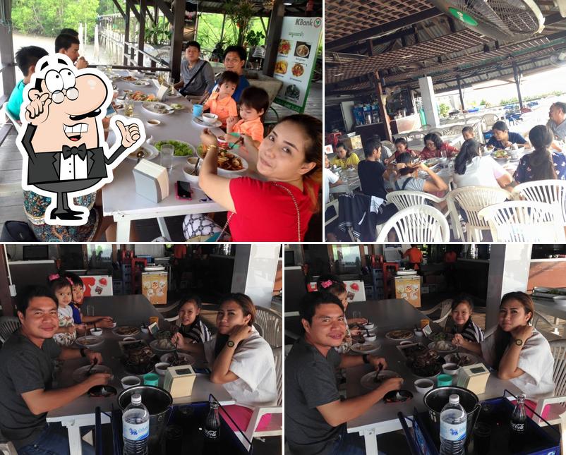 ร้านกลางเลซีฟู้ด Klanglay Seafood reataurant