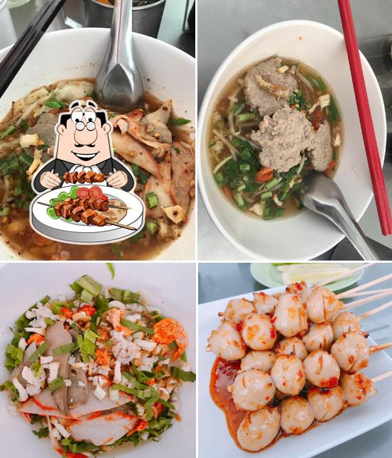 ก๋วยเตี๋ยวปลาสะพานแดง