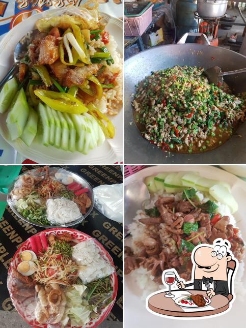 ร้านก๋วยเตี๋ยวน้องดัง