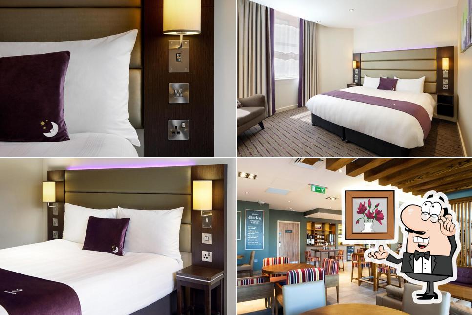 Premier Inn Woking Town Centre