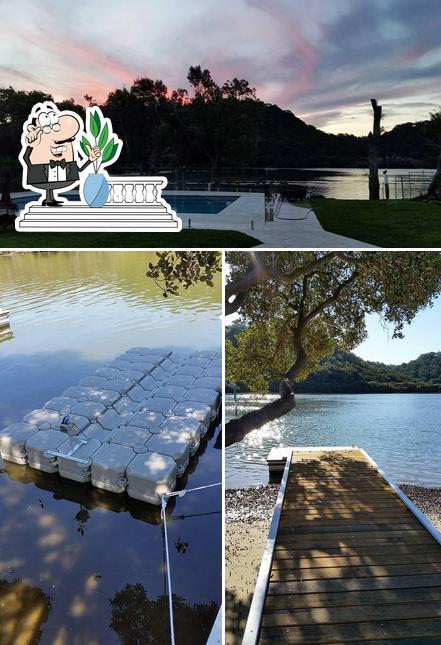 Backies Pontoon