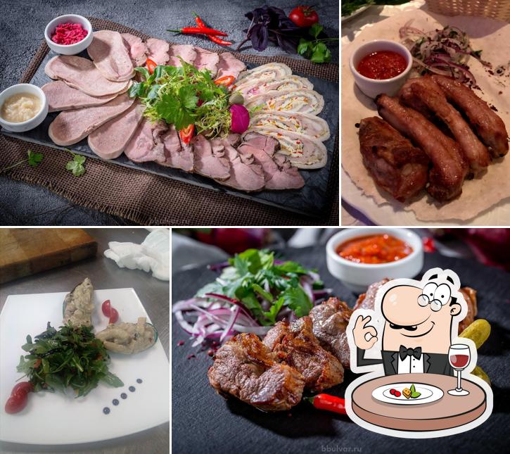 Еда в "Бакинском бульваре"