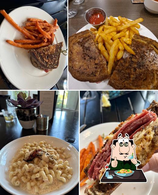 Crescent Grille