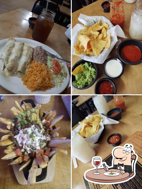 Los Tres Potrillos Mexican