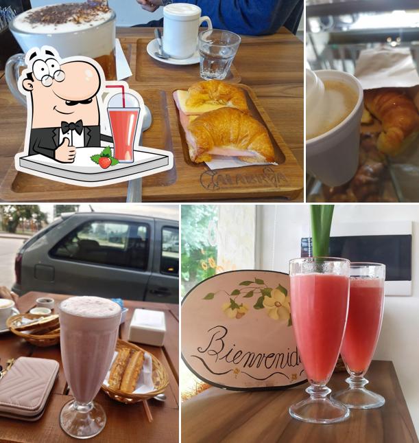 Calabria, Café, panaderia y heladería