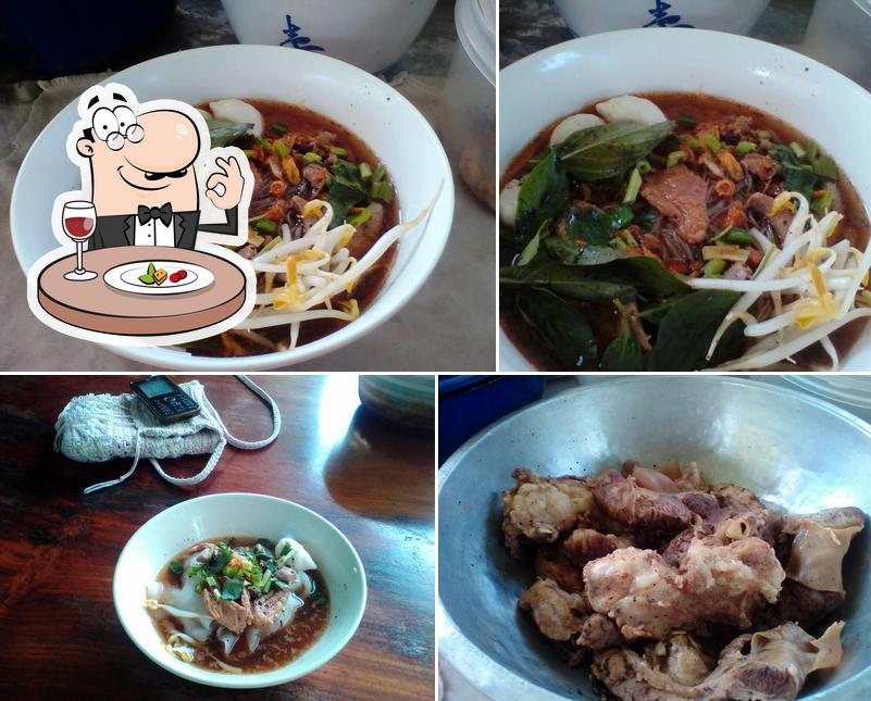 ก๋วยเตี๋ยวเรือเจ๊น้ำ