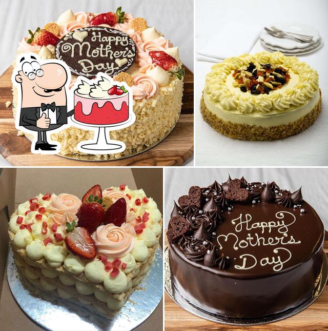 Ribbons And Bows Cakes