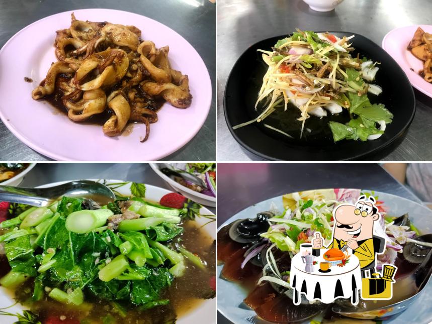 ร้านข้าวต้มเจ้น้อย